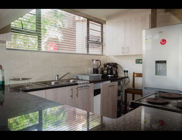 3 BEDROOM TOWNHOUSE FOR SALE IN SCOTTBURGH CENTRAL